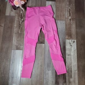 Fabletics Motion365 High-Waisted Moto 7/8 Pink Leggings Women's Size Medium EUC